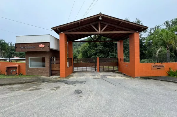 Terreno Com Projeto Aprovado à Venda em Condomínio Fechado Santa Bárbara