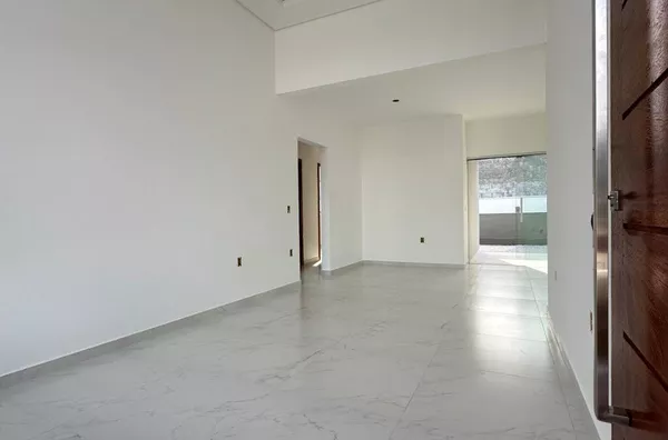 Casa Nova com 3 Dormitórios - 1 Suíte - Potecas, São José/SC