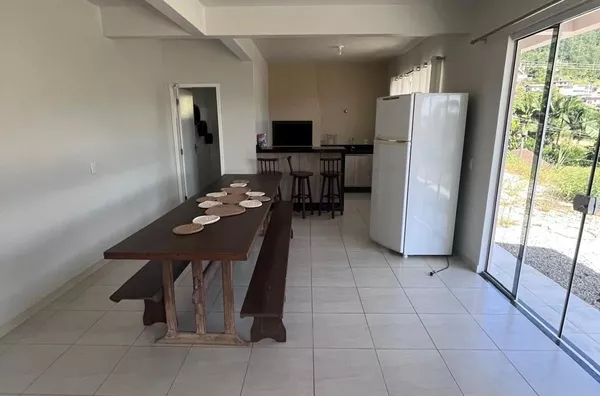 Casa para aluguel, 3 quarto(s),  Centro, Antônio Carlos