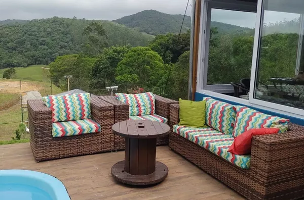 Sítio Encantador em São Pedro De Alcântara