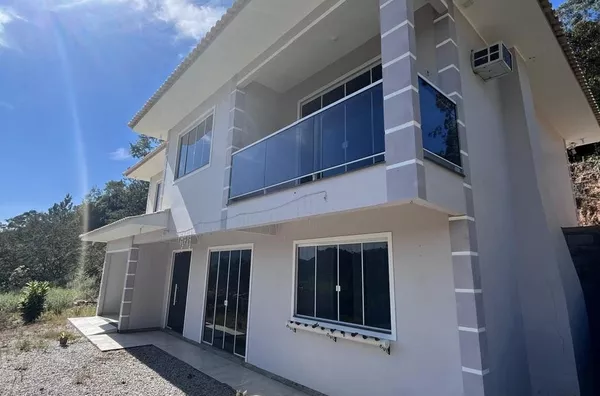 Casa para aluguel, 3 quarto(s),  Centro, Antônio Carlos