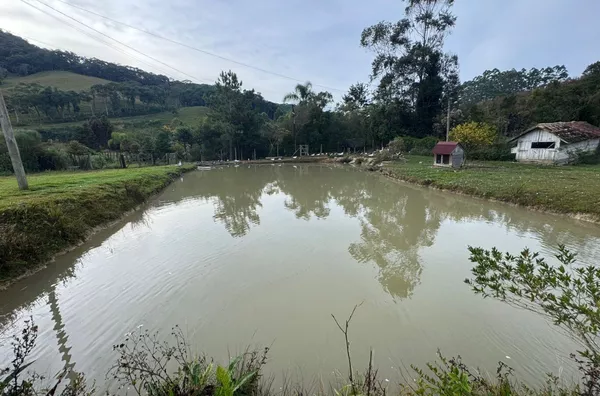 Sítio para venda, na Rocinha em São Pedro De Alcântara
