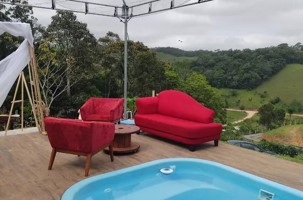 Sítio Encantador em São Pedro De Alcântara
