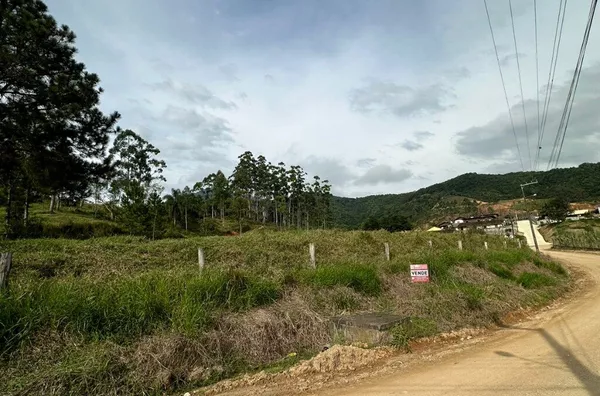 Sítio à venda em Biguaçu, bairro Rússia, fácil acesso ao Rodoanel.