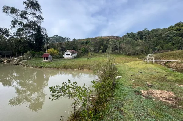 Sítio para venda, na Rocinha em São Pedro De Alcântara