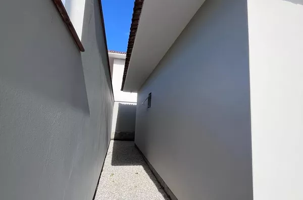 Casa geminada para aluguel, 2 quarto(s),  Russia, Biguaçu