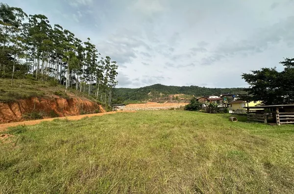 Sítio à venda em Biguaçu, bairro Rússia, fácil acesso ao Rodoanel.