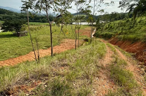 Sítio à venda em Biguaçu, bairro Rússia, fácil acesso ao Rodoanel.