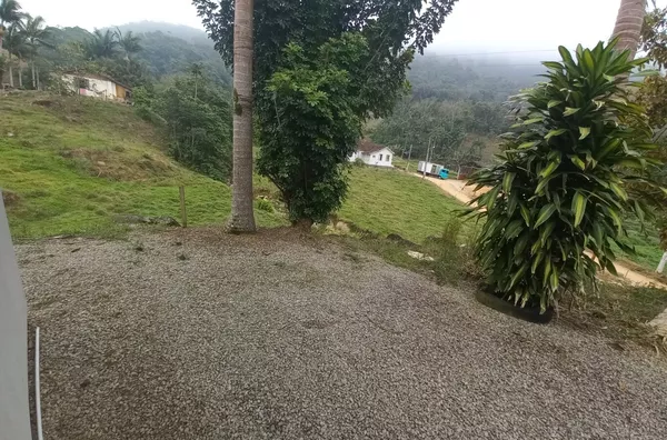 Casa para aluguel, 2 quarto(s),  Santa Bárbara, Antônio Carlos