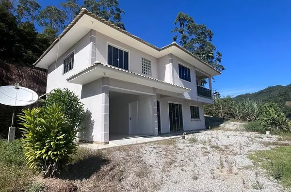 Casa para aluguel, 3 quarto(s),  Centro, Antônio Carlos