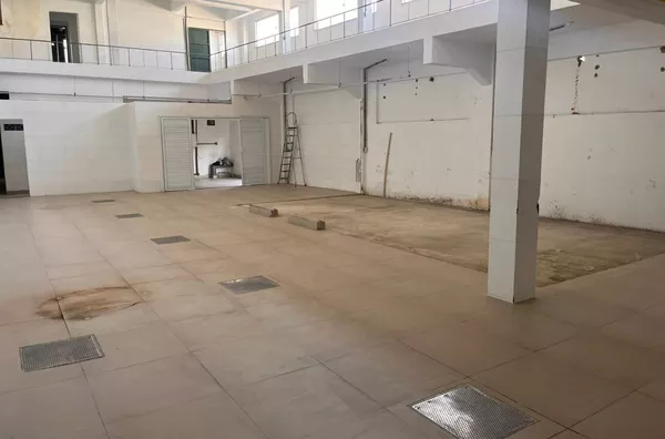 Comercial Galpão para aluguel e venda Olaria Rio de Janeiro