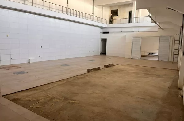 Comercial Galpão para aluguel e venda Olaria Rio de Janeiro