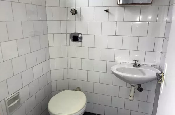 Sala comercial em andar para venda,  - Doutor Flores - Centro - Porto Alegre