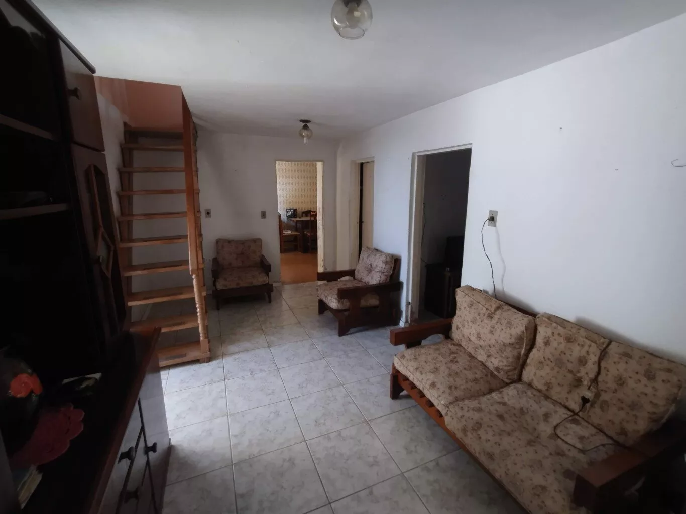 Casa de 5 quartos, 215m² no bairro Partenon, em Porto Alegre | Eu Corretor