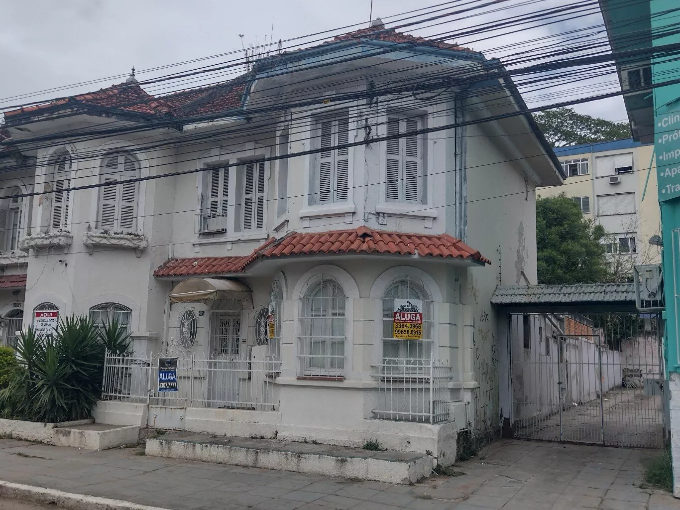 Casa de 5 quartos, 180m² no bairro Partenon, em Porto Alegre | Eu Corretor