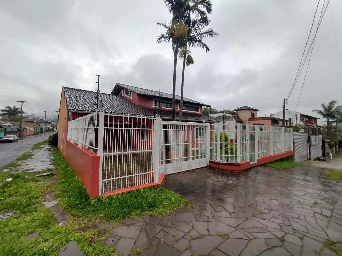 Casa de 4 quartos, 280m² no bairro Partenon, em Porto Alegre | Eu Corretor