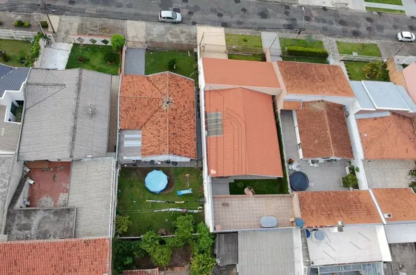 Casa a venda Xaxim - 92m² com terreno de 360m²