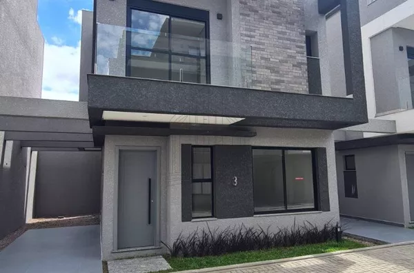 Sobrado com 3 suítes não geminados 176m²