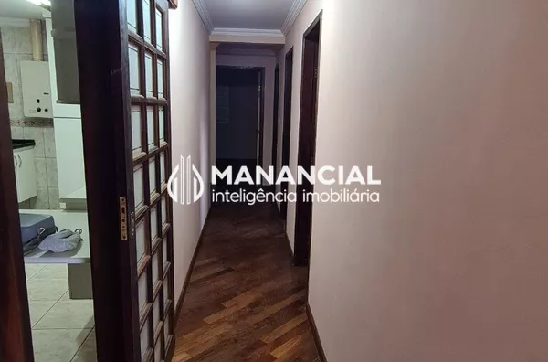 Casa Espaçosa à Venda no Pilarzinho – 228m², Curitiba
