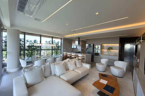 Apartamento Mobiliado a venda no Água Verde