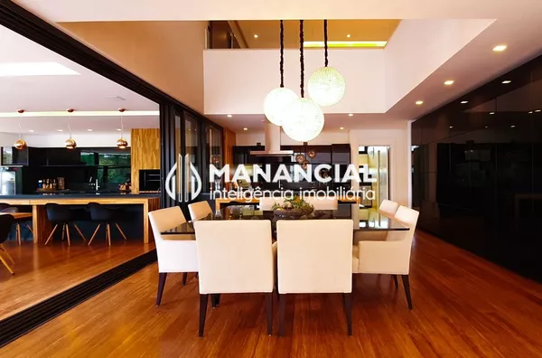 Mansão em condomínio - Frente ao lago Passaúna