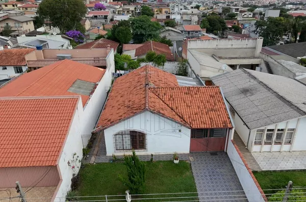 Casa a venda Xaxim - 92m² com terreno de 360m²