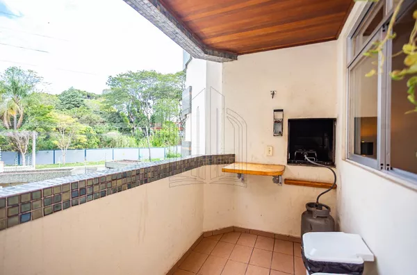 Apartamento no Vila Izabel com 3 quartos e sacada com churrasqueira a carvão