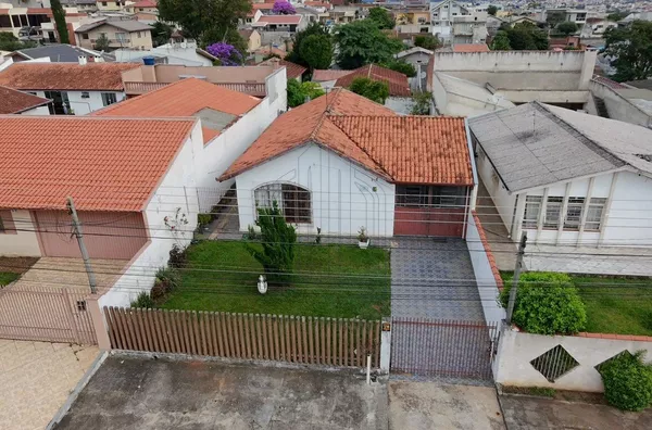Casa a venda Xaxim - 92m² com terreno de 360m²