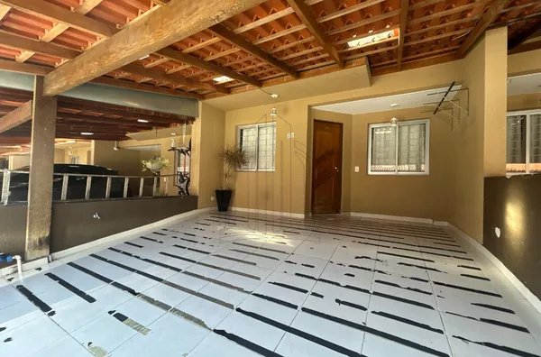 Casa em condomínio para venda, 3 quarto(s),  Uberaba, Curitiba