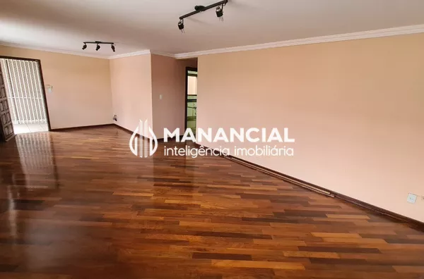 Casa Espaçosa à Venda no Pilarzinho – 228m², Curitiba