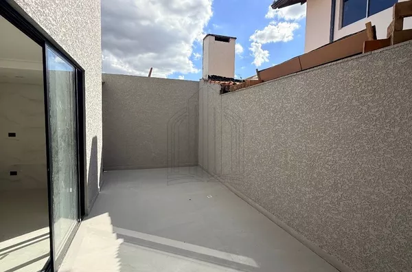 Sobrado para venda,  4 suítes no Jardim Das Américas, Curitiba