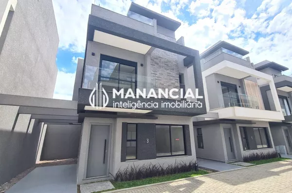 Sobrado com 3 suítes não geminados 176m²