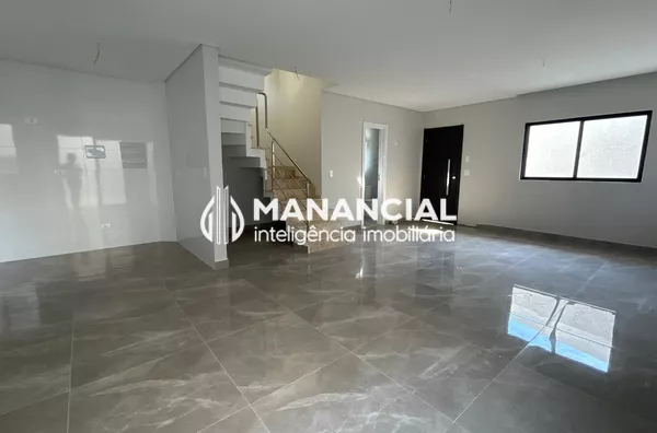 Sobrado com 3 quartos sendo 1suíte e terraço - Boqueirão