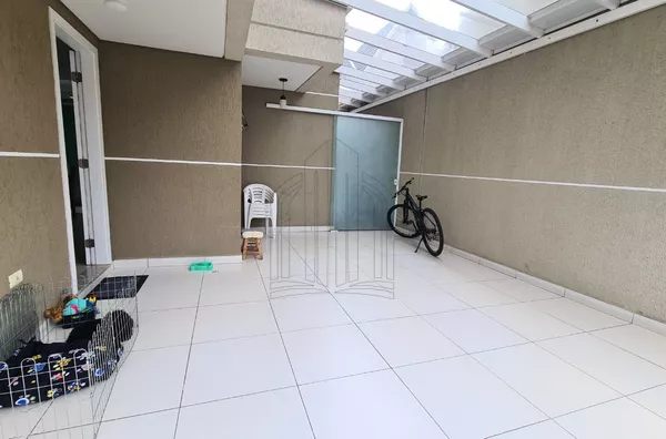 Lindo sobrado Rua Esper Jorge Chueri, 1273 Cajuru com 165m²