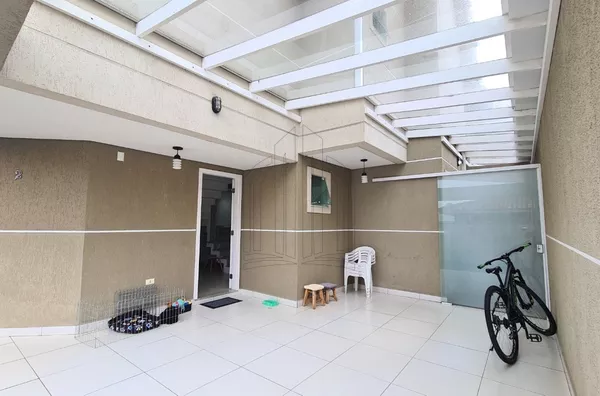 Lindo sobrado Rua Esper Jorge Chueri, 1273 Cajuru com 165m²