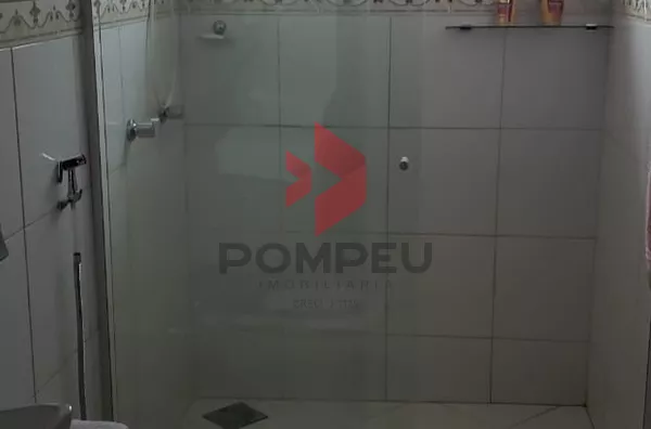 SOBRADO À VENDA PARQUE DAS MANSÕES