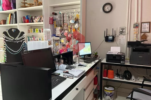 PONTO COMERCIAL À VENDA