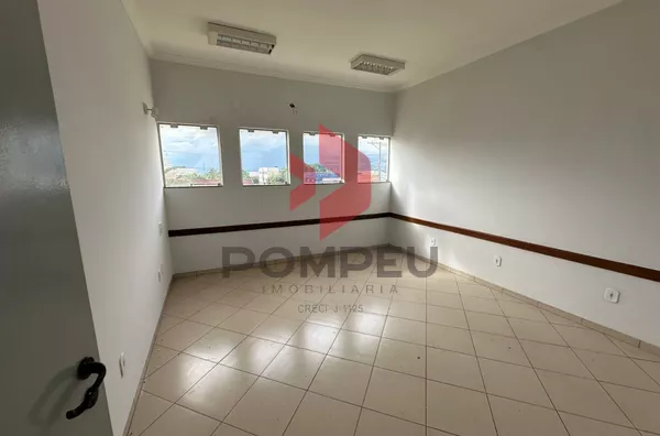 Rua José Corsino (12), 273 - W - Centro,