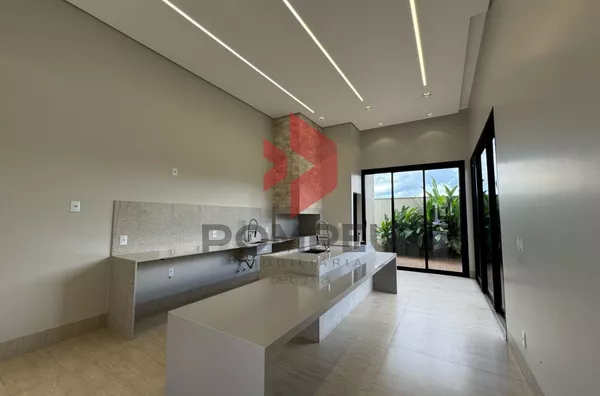 CASA Á VENDA CONDOMÍNIO MANACÁ