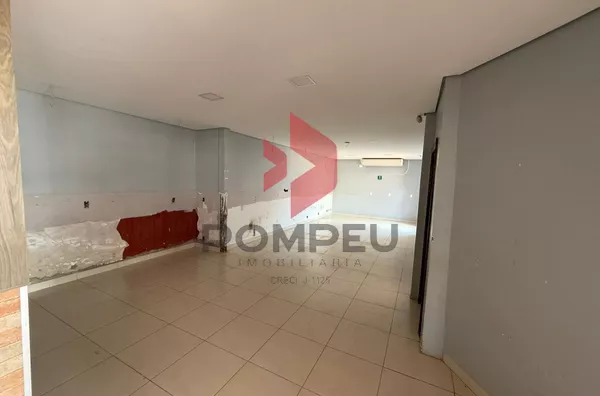 SALA COMERCIAL COM RESIDÊNCIA - AVENIDA TANCREDO DE ALMEIDA NEVES, 272-N, CENTRO