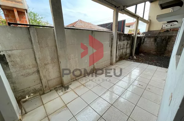 CASA - R. ANTONIO J. DA SILVA, 442-W, CENTRO