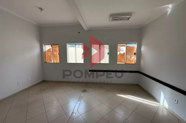 Rua José Corsino (12), 273 - W - Centro,