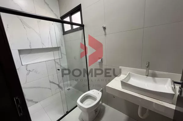 CASA À VENDA PQ DA MATA