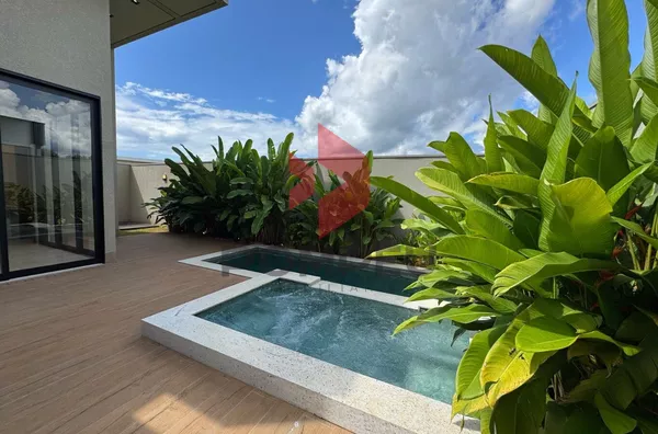 CASA Á VENDA CONDOMÍNIO MANACÁ