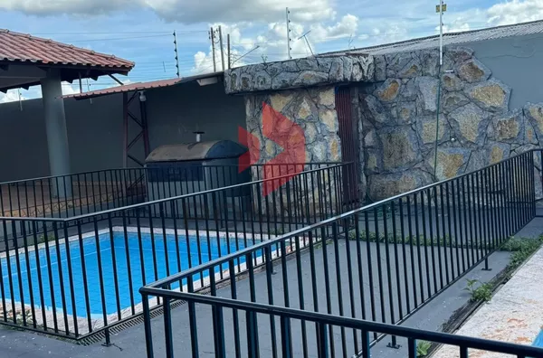 CASA DE FESTAS À VENDA