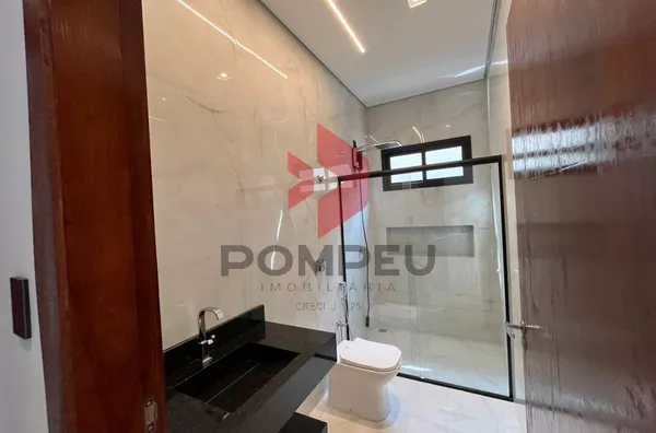 CASA À VENDA PQ DAS MANSÕES