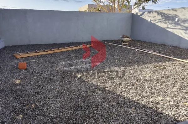 CASA À VENDA PARQUE DA MATA