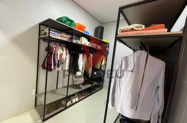 CASA À VENDA PARQUE DA MATA