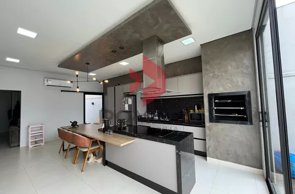 CASA À VENDA PARQUE DA MATA