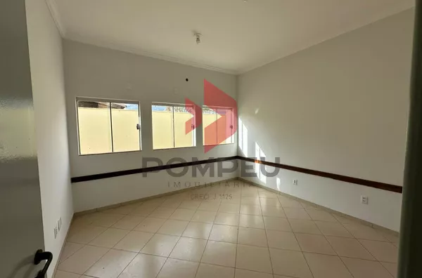 Rua José Corsino (12), 273 - W - Centro,